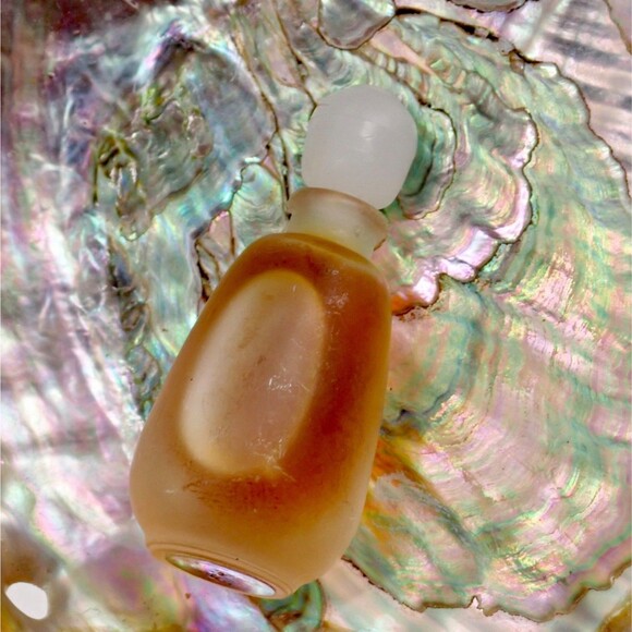 Estee Lauder PRIVATE Collection Travel Size Mini 0.7 OZ. Eau De PARFUM Vintage - Picture 2 of 10